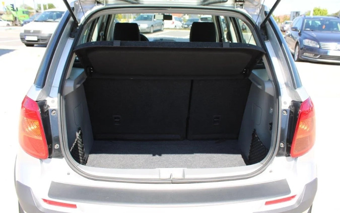 Suzuki SX4 cena 33900 przebieg: 111000, rok produkcji 2012 z Rumia małe 781